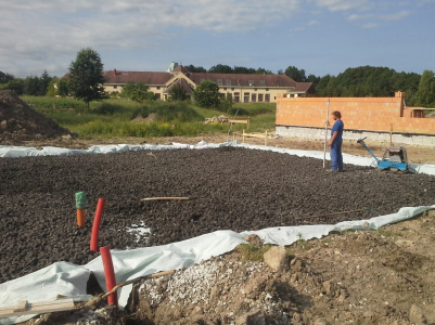 Jak založit rodinný dům bez základových pasů. Zakládejte na skle